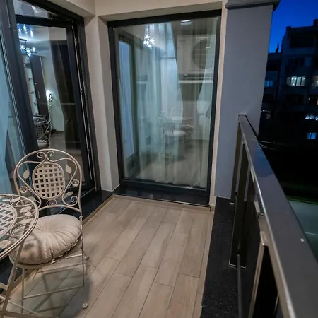 Luxe Pana Апартамент *