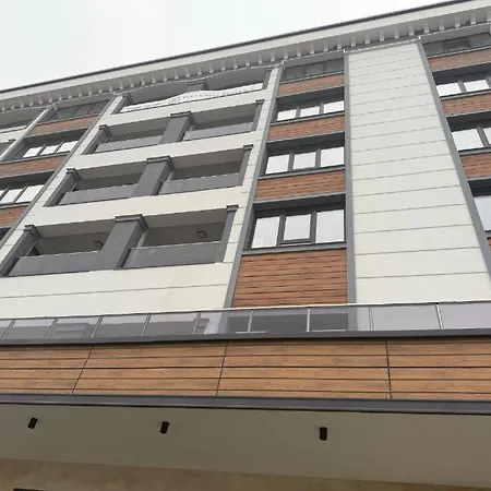 Luxe Pana Панагюрище